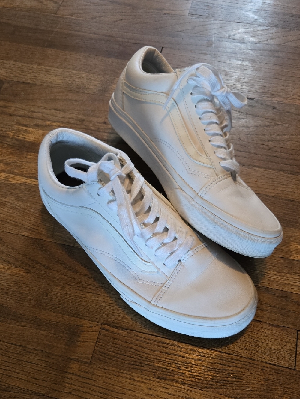 White Leather Lace Vans - Size 8.5 Women's/7 Men's